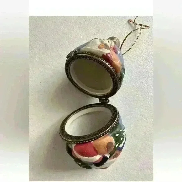 Ceramic Hinged Santa Trinket Box Christmas Ornament 4 1/2” - Picture 3 of 3